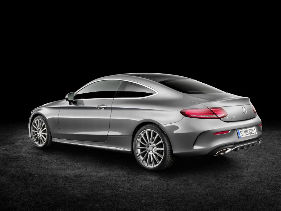  Mercedes-Benz C300 Coupe AMG Line 2015 года  (фото 14 из 28)